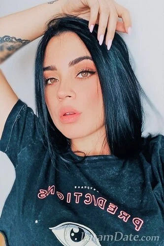 LESLI Profile image 1